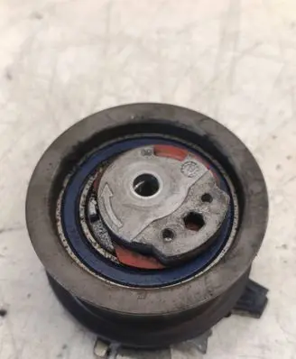 Volkswagen PASSAT B6 Generator/alternator belt tensioner 03G109243