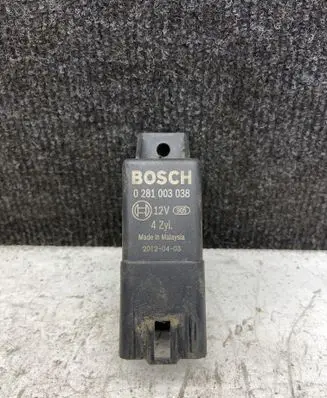 Mercedes-Benz Sprinter W906 Glow plug pre-heat relay 038907281D