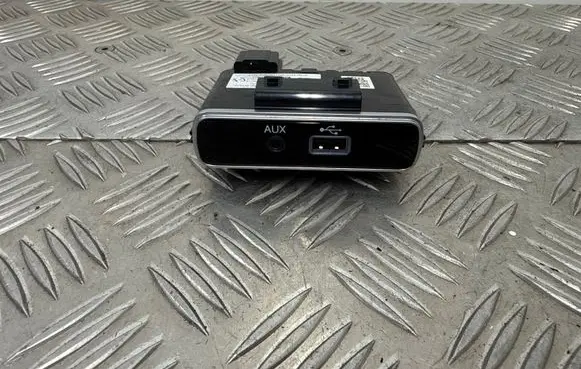 Alfa Romeo Stelvio USB socket connector 01561247210