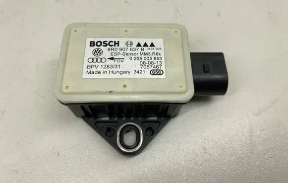 Audi A4 S4 B8 8K ESP acceleration yaw rate sensor 8R0907637B