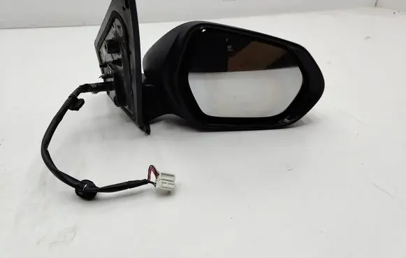 Toyota Yaris XP210 Front door electric wing mirror 87910K0030