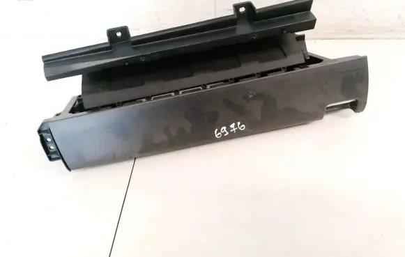 Honda CR-V Glove box