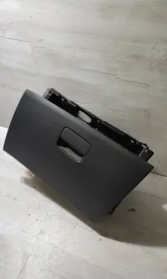 Mercedes-Benz CLA C117 X117 W117 Glove box 6142