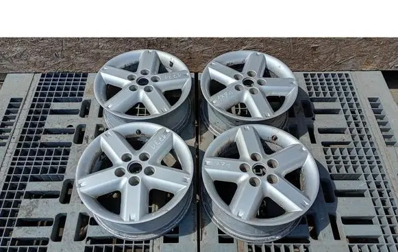 Nissan X-Trail T30 R16 alloy rim 