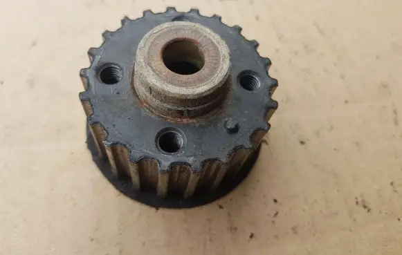 Volkswagen Caddy Crankshaft gear 068 069