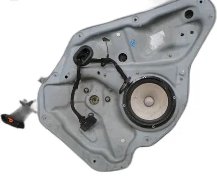 Volkswagen Golf V Front window lifting mechanism without motor