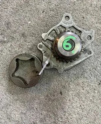 Toyota Yaris Oil pump 
