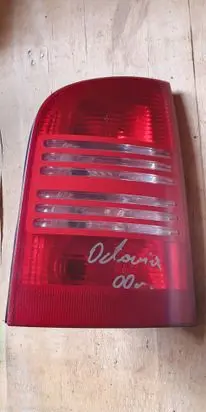 Skoda Octavia Mk1 (1U) Rear/tail lights 1U9945095 945111 1N709