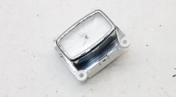 Infiniti M Y51 Clock 