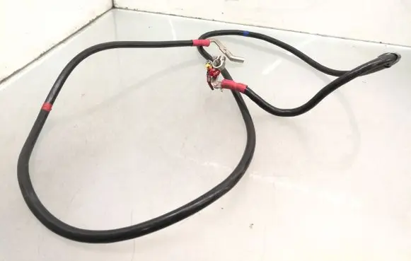 Mercedes-Benz Vito Viano W639 Positive cable (battery) A6395400930