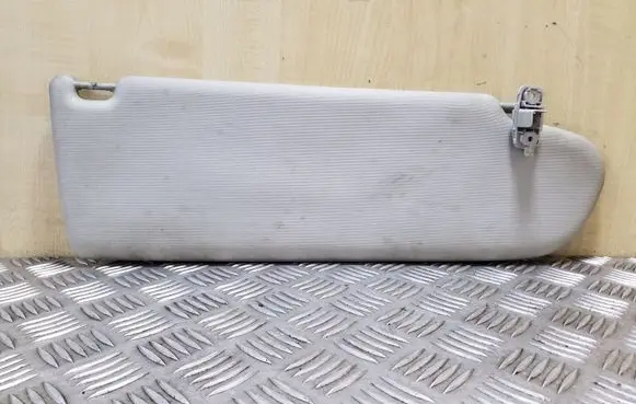 Volkswagen Transporter - Caravelle T5 Sun visor
