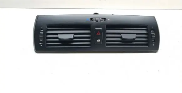 BMW X3 E83 Dash center air vent grill 3400074