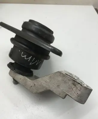 Hyundai i30 Engine mount bracket 21830A5200