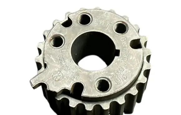 Audi A4 S4 B6 8E 8H Fuel pump gear (pulley) 03L130238A 03L130111E