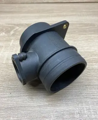 Volkswagen Bora Mass air flow meter 06A906461 0280217121