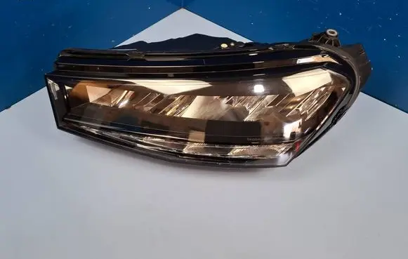 Skoda Fabia Mk4 (6VA) Headlight/headlamp 6VB941015 L449524