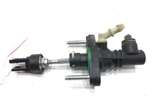Clutch slave cylinder