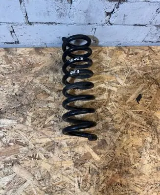 Mercedes-Benz C W203 Rear coil spring