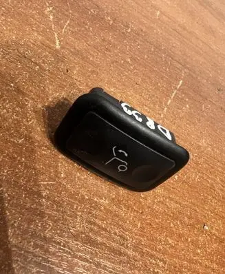 Mercedes-Benz C W204 Tailgate/boot open switch button A2048707151 D833