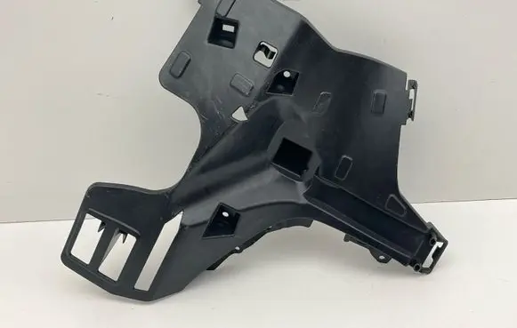 Volvo XC40 Front bumper mounting bracket 32136093