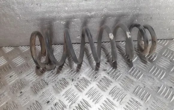 Toyota Corolla Verso AR10 Rear coil spring