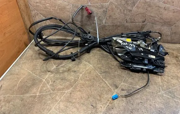 Mercedes-Benz SLK R172 Convertible roof lock/latch A1727900371