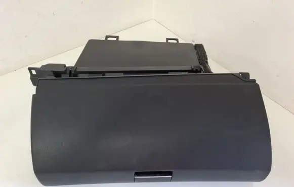 Mercedes-Benz A W169 Glove box