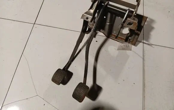 Suzuki Liana Brake pedal 