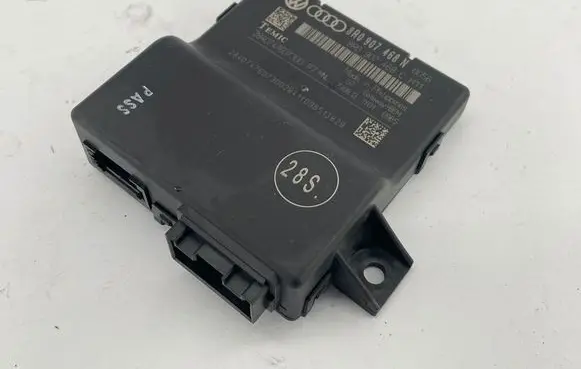 Audi A4 S4 B8 8K Gateway control module 8R0907468N 8R0907468C 2840747607300