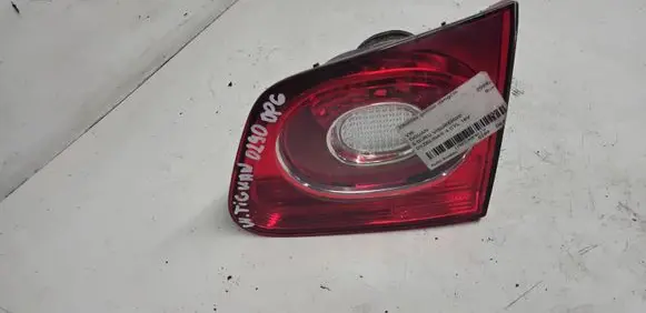 Volkswagen Tiguan Tailgate rear/tail lights 5N0945094C