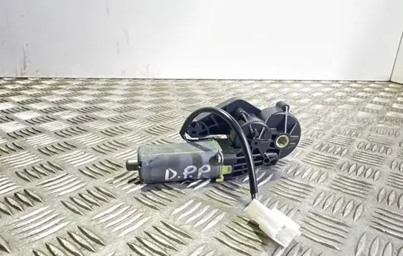 Mercedes-Benz E W211 Seat adjustment motor 0390203207