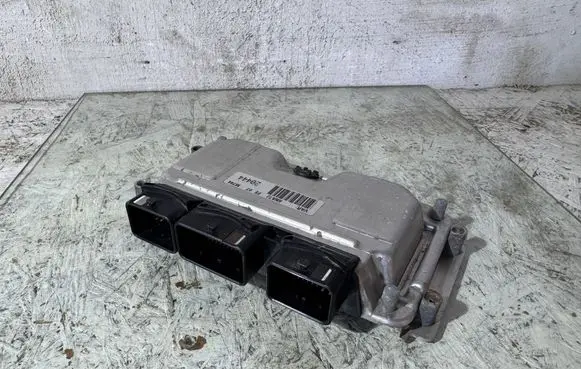 Citroen Xsara Picasso Engine control unit/module 0261206633 9637839580