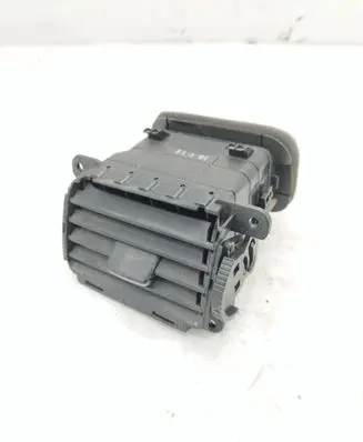 Mazda 3 I Dash center air vent grill BP4K64930 3T48T