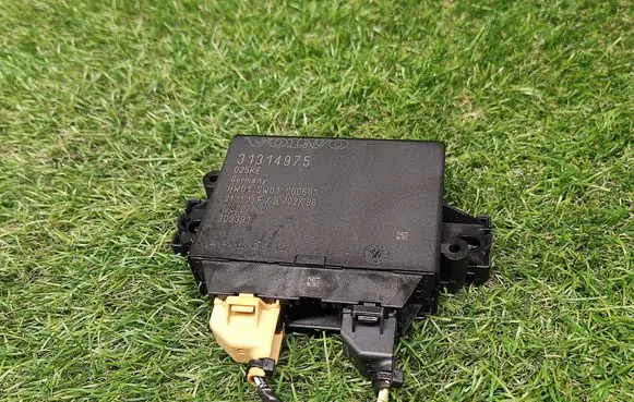Volvo V40 Parking PDC control unit/module 31314975