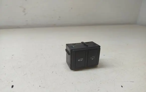 Land Rover Range Rover Sport L494 Tailgate opening switch 1ADSAD7U