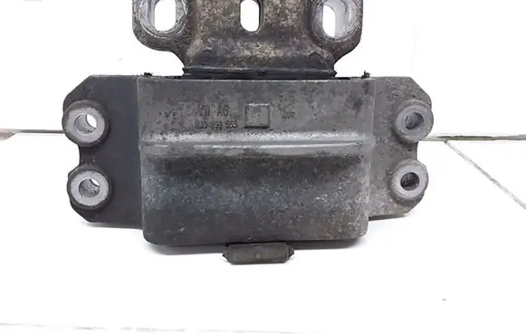 Skoda Octavia Mk2 (1Z) Engine mount bracket 1K0199555