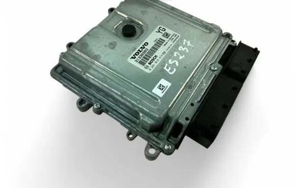 Volvo S60 Engine control unit/module ECU 31336983 0281018414