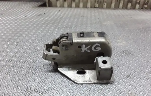 Loading door lock