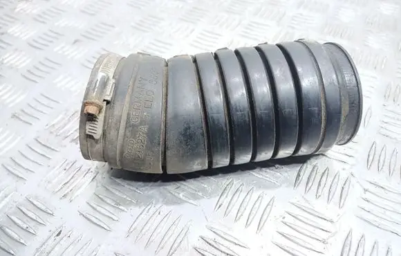 Volkswagen Multivan T4 Air intake hose/pipe 074129627A