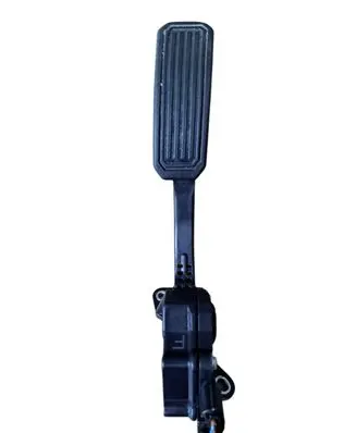 Toyota RAV 4 (XA30) Accelerator throttle pedal 7811042010