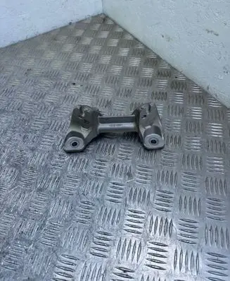 BMW 3 F30 F35 F31 Gearbox mounting bracket 6796613