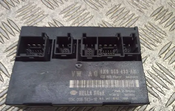 Skoda Octavia Mk2 (1Z) Central body control module 1K0959433AK