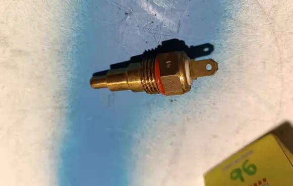 Coolant temperature sensor