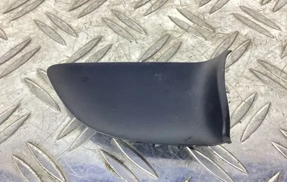 Lexus CT 200H Other front door trim element 6928330050