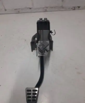 Hyundai Veloster Brake pedal 328002V110