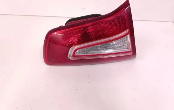 KIA Sportage Tailgate rear/tail lights 924053W0