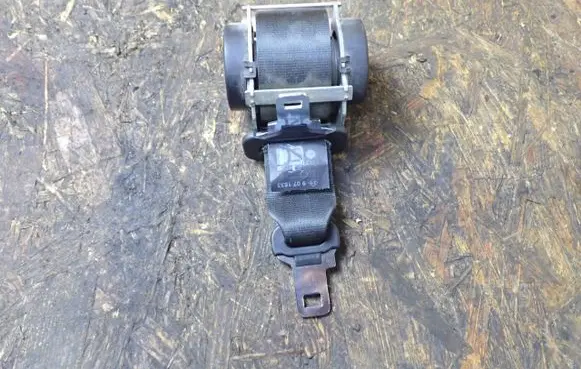Dacia Lodgy Rear seatbelt 