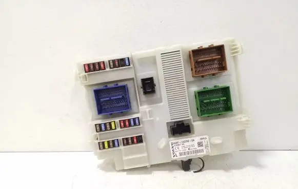 Volvo XC60 Fuse module BG9T14C256GA 31343677AA