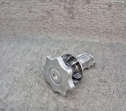 Audi A4 S4 B8 8K Spare wheel bolt 8K0803899 8K9012173A