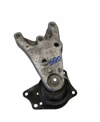 Volkswagen Polo Engine mount bracket 6Q0199185M